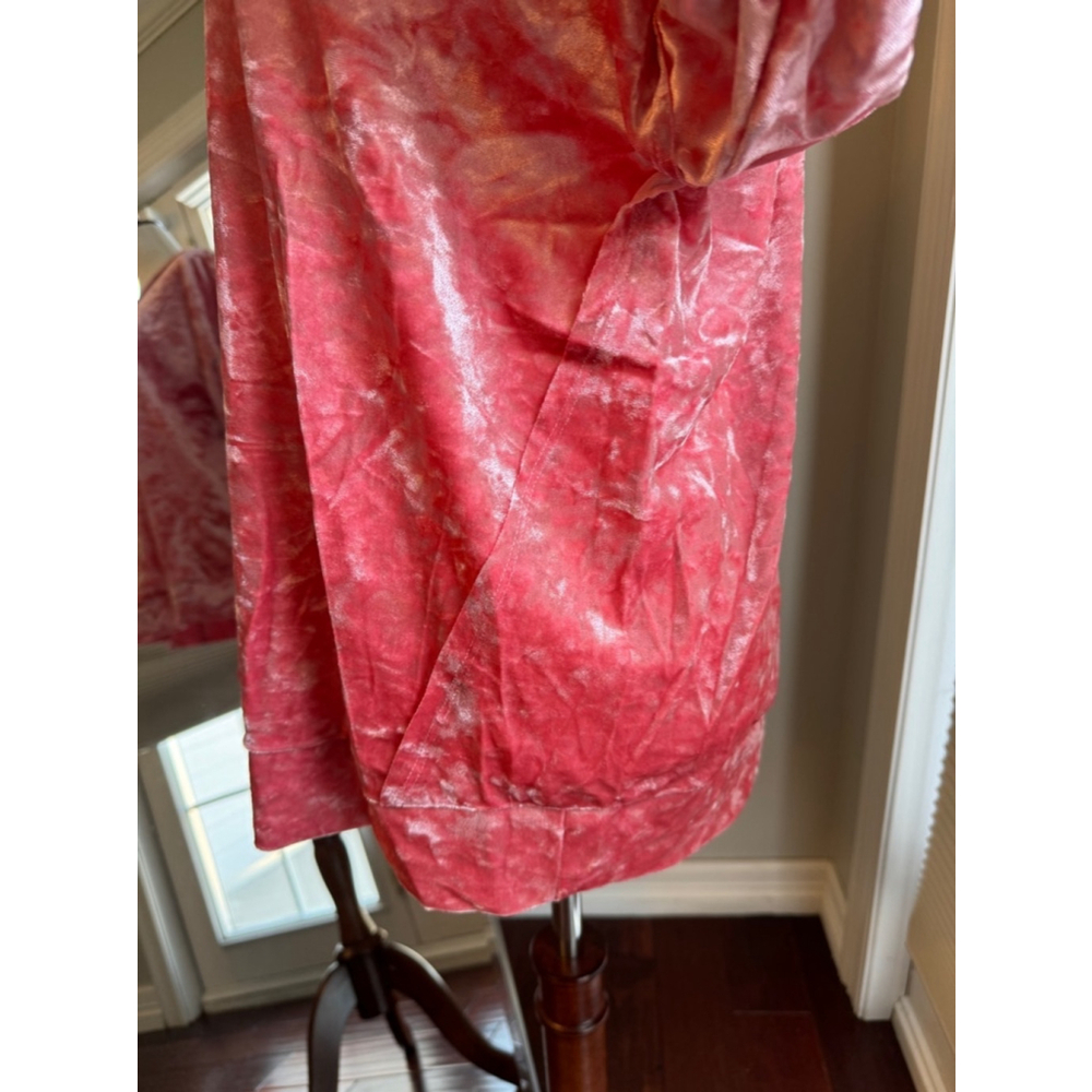 Maronie | Long Dolman Sleeved in Pink Salmon Velvet | L - Picture 6 of 8